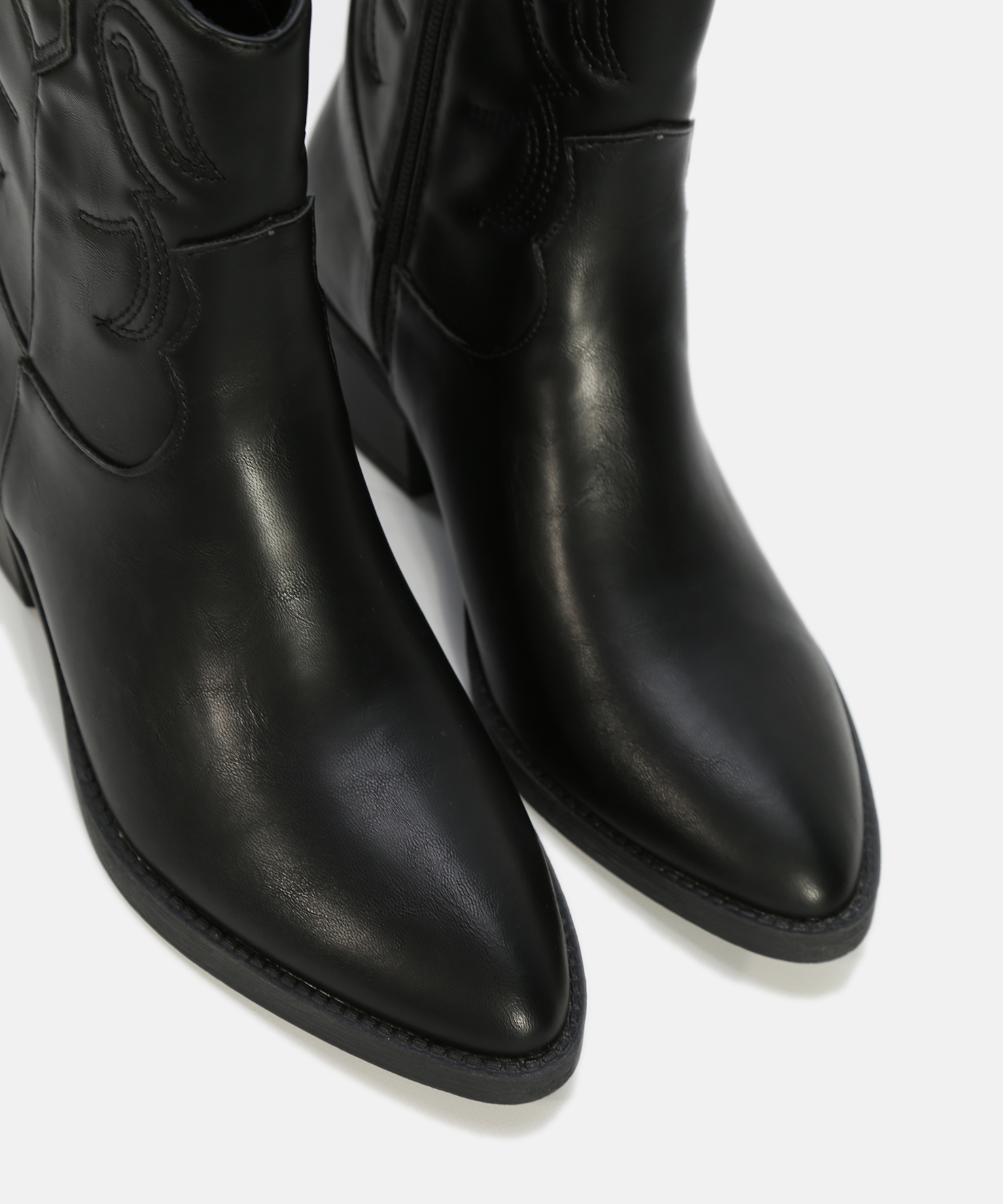 Botines cowboy image number null